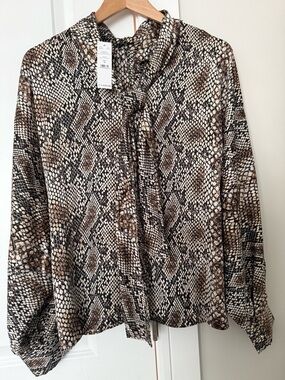 NWT!!White House Black Market Snake-Print Tie-Neck Blouse in Beige and Black